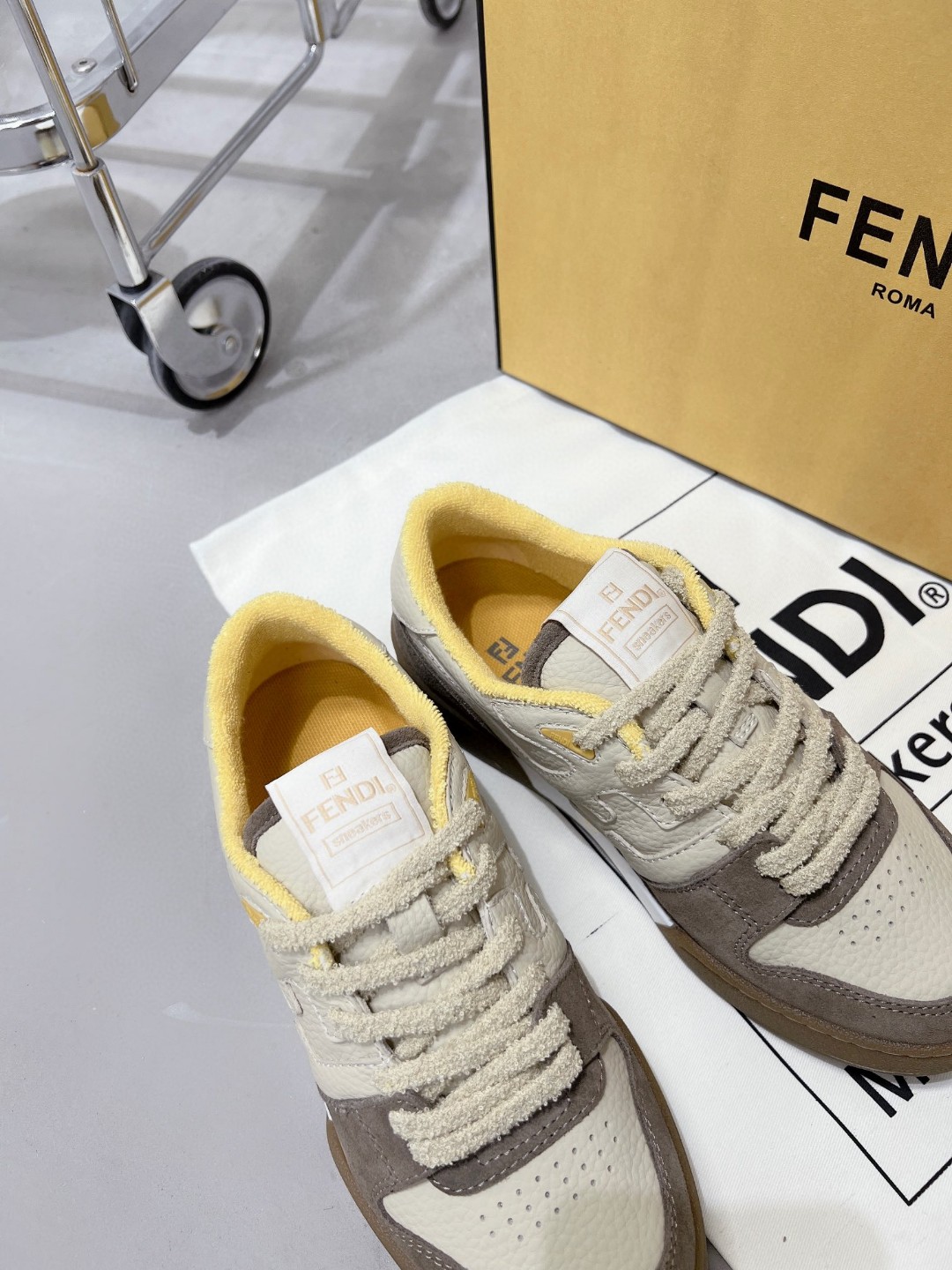 F**di FD F**di Match Low Tops Sneakers Brown For Women 7E1493AHH2F1FHU