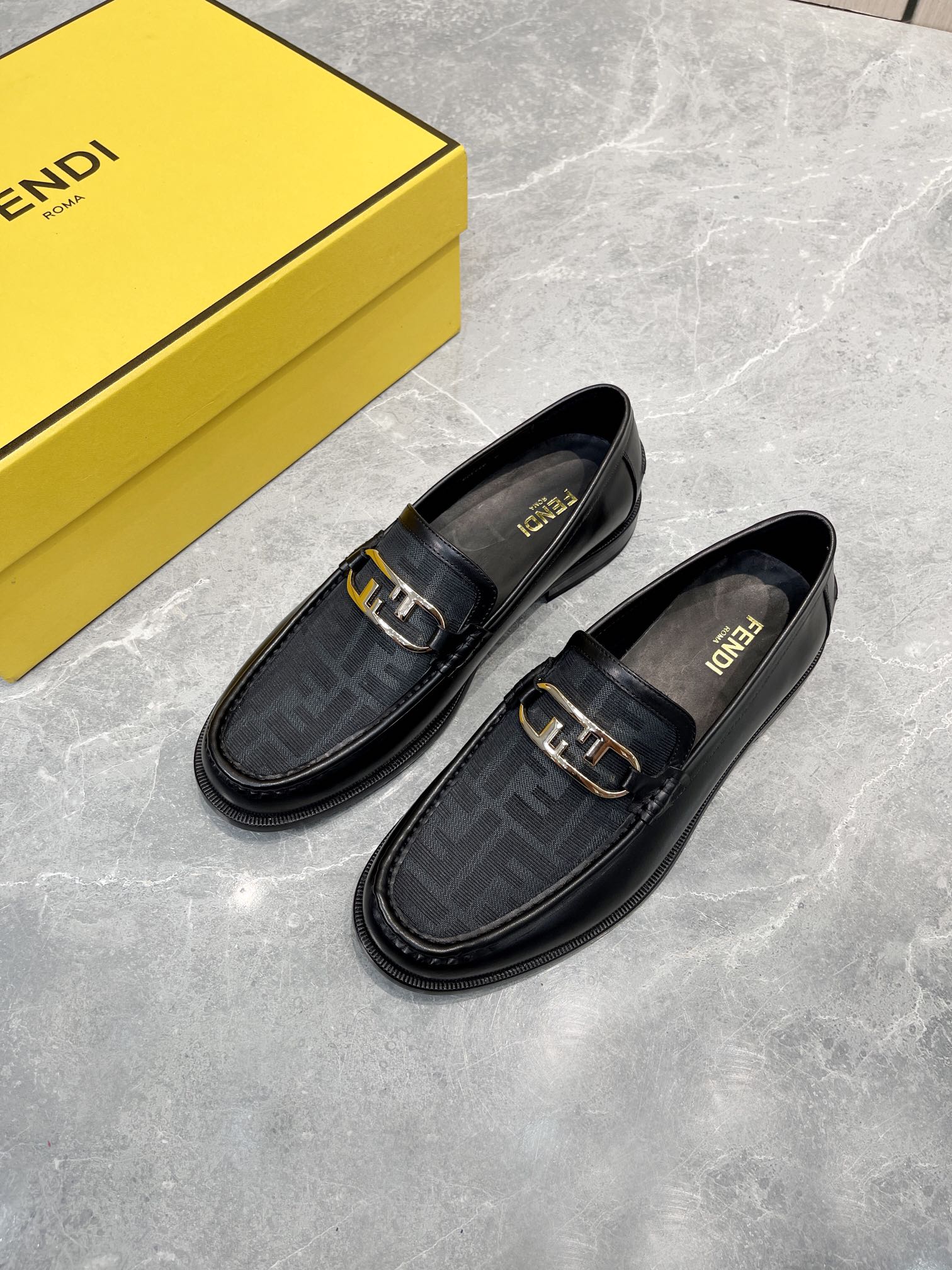 F**di FD O’Lock Loafers Black For Men