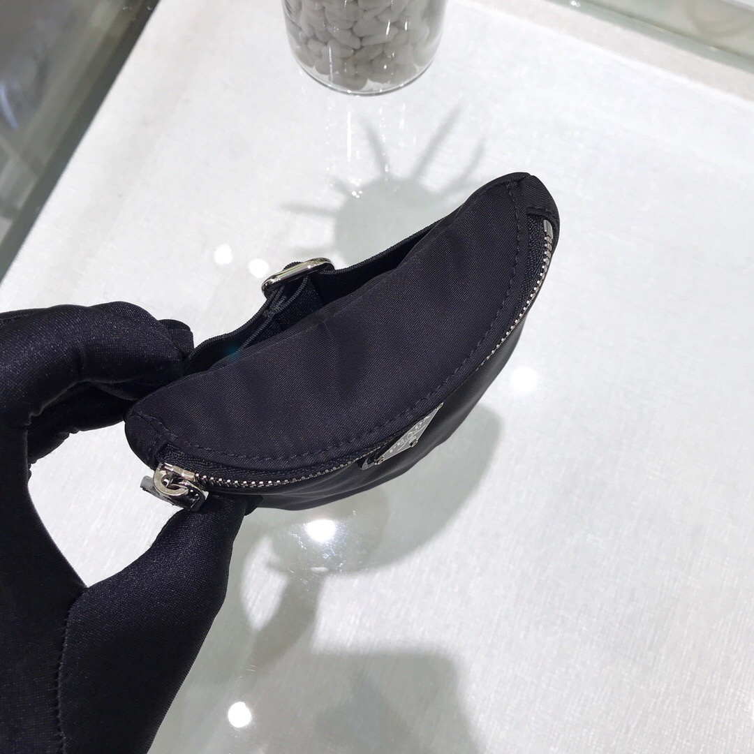 Pra*a Nylon Wristlet Clutch Bag Black/Pink/Red For Women 5.1 in/ 13 cm 2TT095_D02_F0002