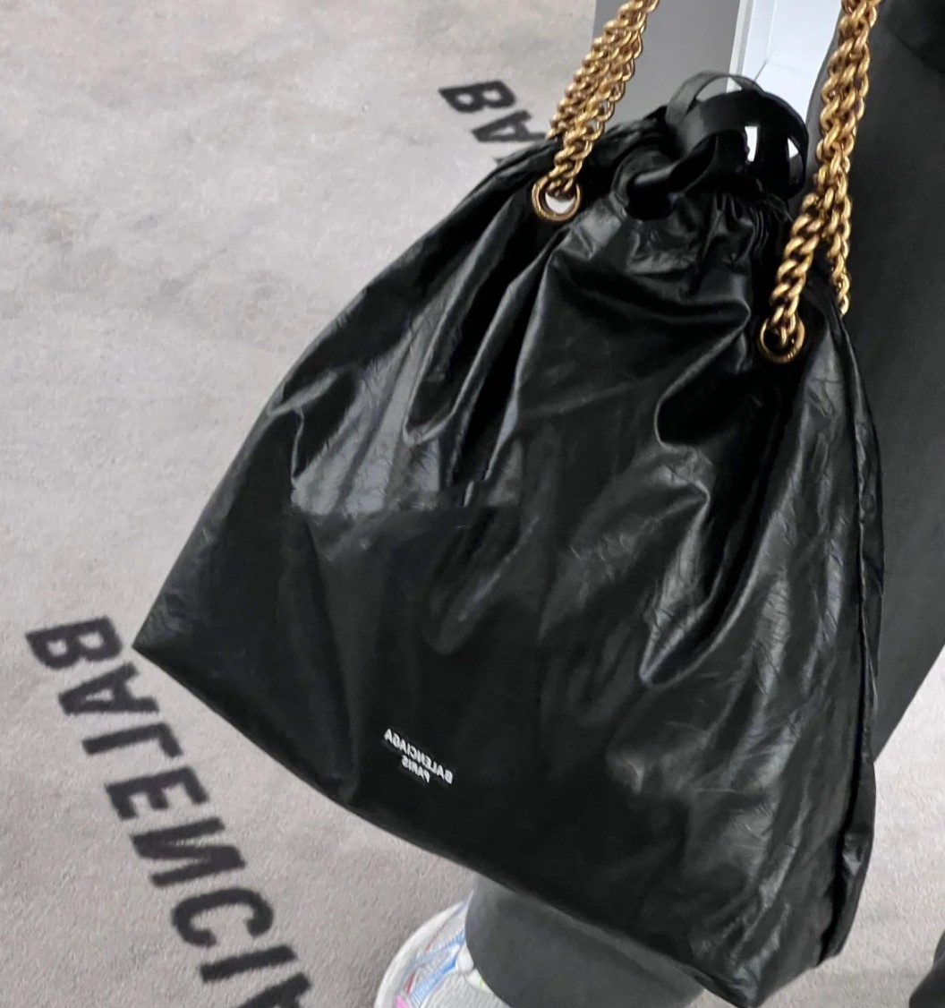 Ba1en*iaga Crush Small Tote Bag Black For Women‎ 10.2in/25.9cm 742942210IT1000