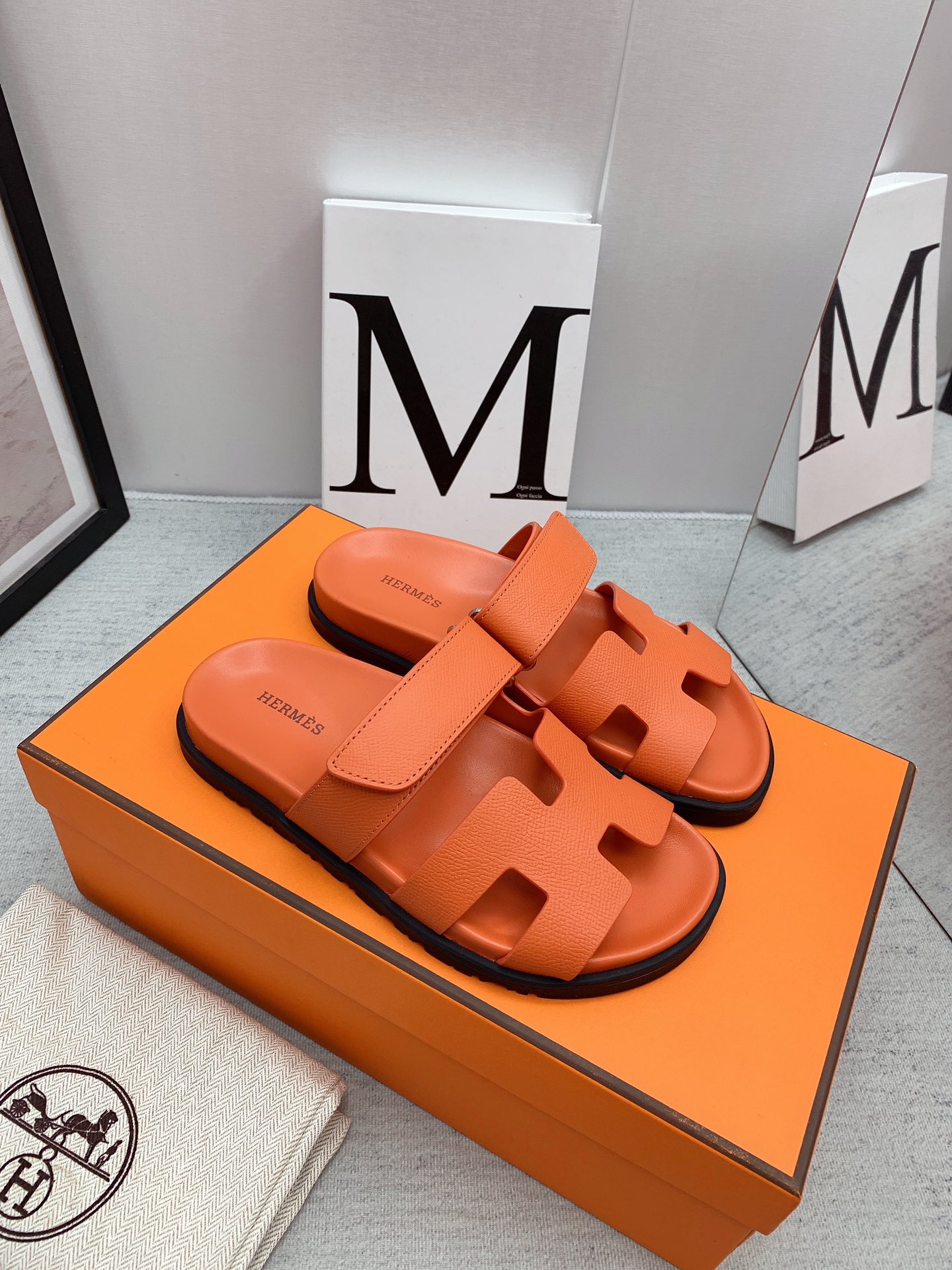 H**me5 Chypre Sandal Orange For Men