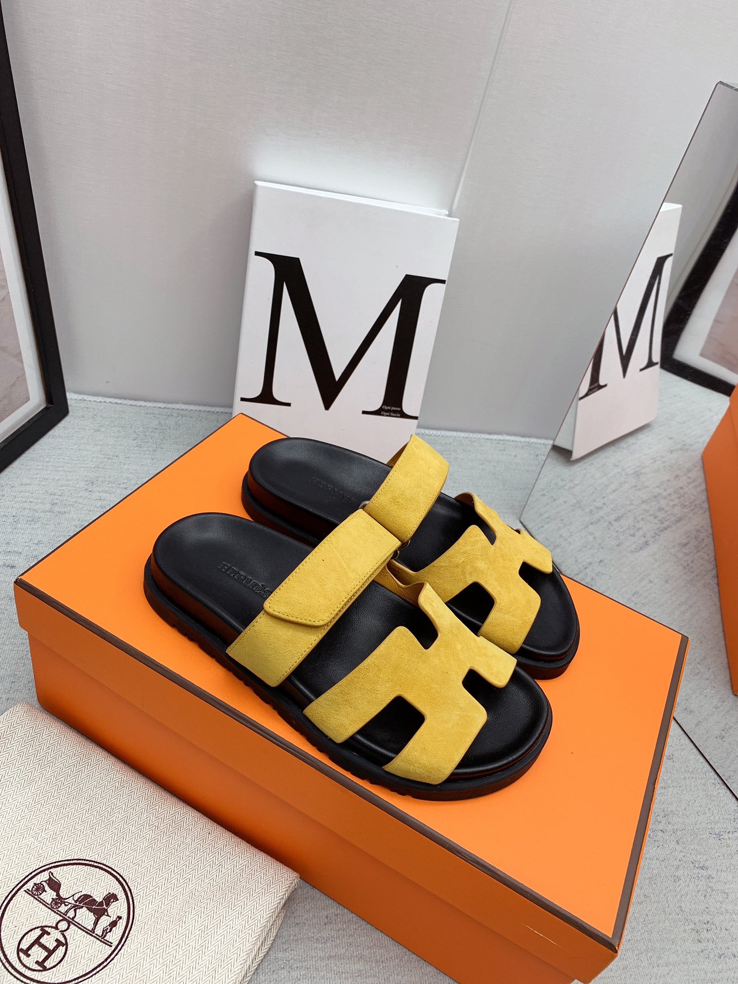 H**me5 Chypre Sandal Yellow For Men