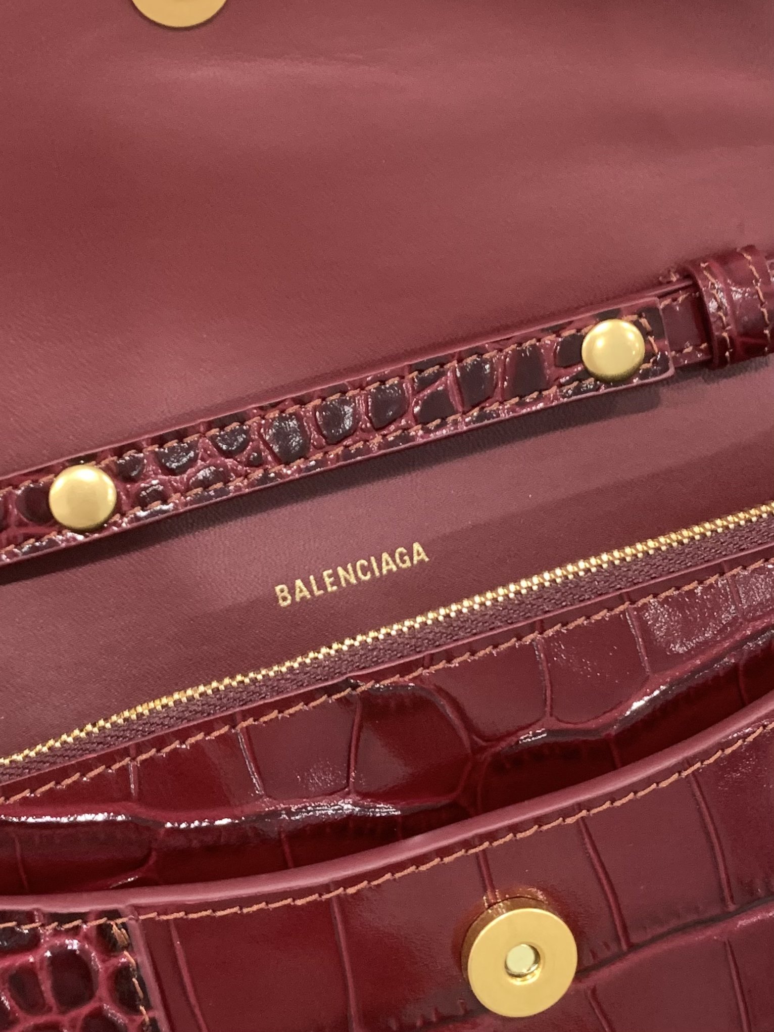 Ba1en*iaga Hourglass Wallet Pink/Burgundy/Dark Green/Black For Women‎ 7.6in/19cm 6560501LRGM6310