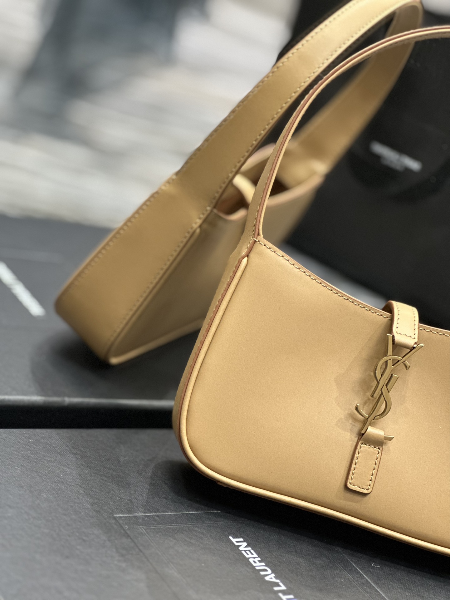 Sa1nt Lau*nt Le 5 A 7 Mini Black/Brown For Women‎ 7.5in/19cm 7103182R20W1000