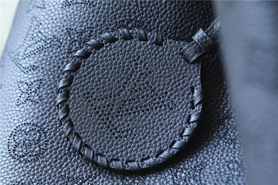 L0vis Vvtt0n Neverfull MM Black For Women‎ 12.2in/31cm