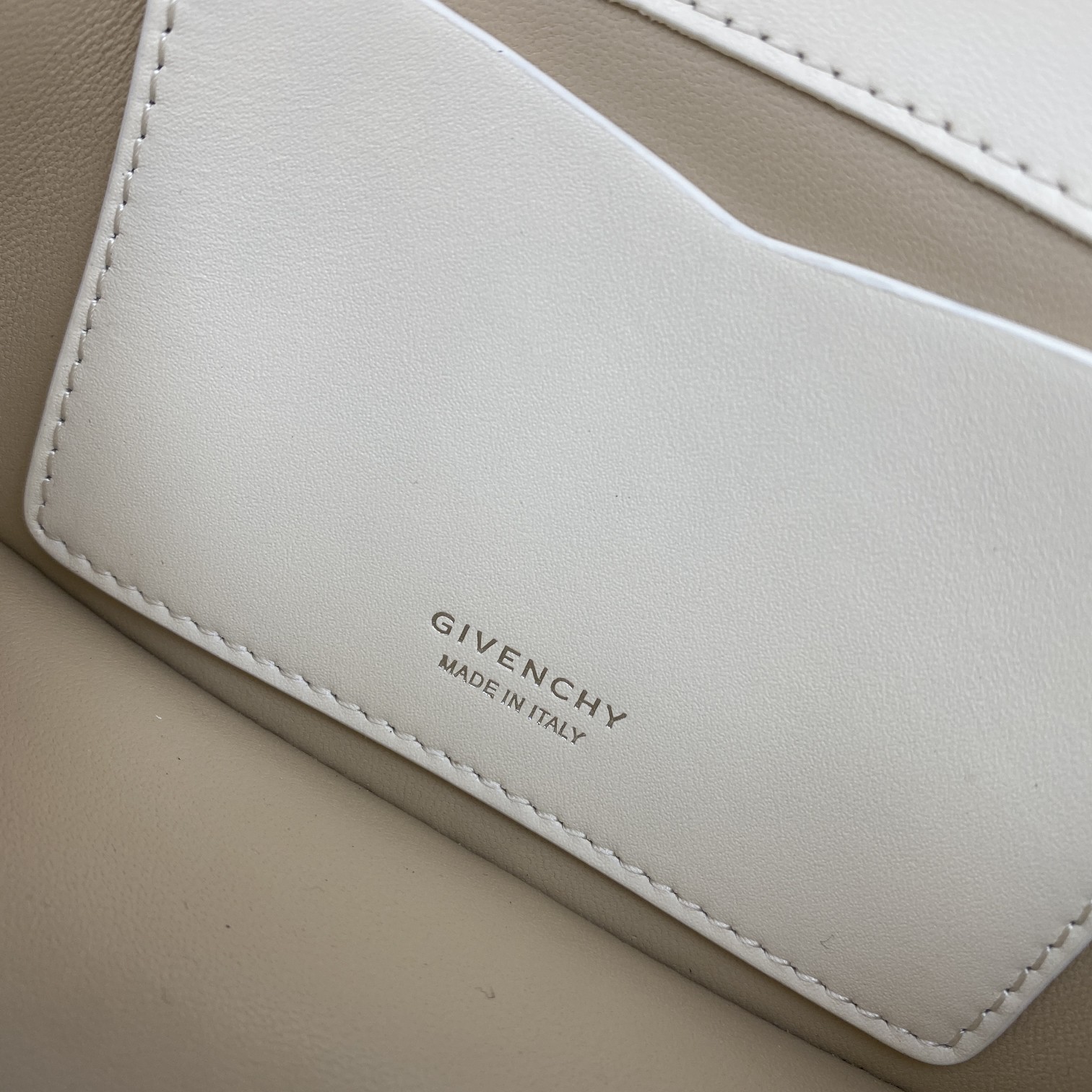 Givenchy Small 4G Bag Black/White/Pink For Women‎ 6.5in/16.5cm