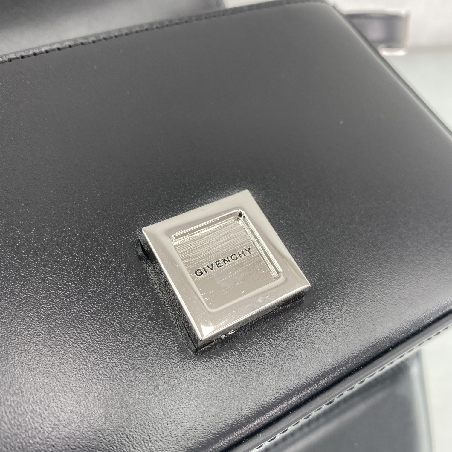 Givenchy Small 4G Bag Black/White/Pink For Women‎ 6.5in/16.5cm