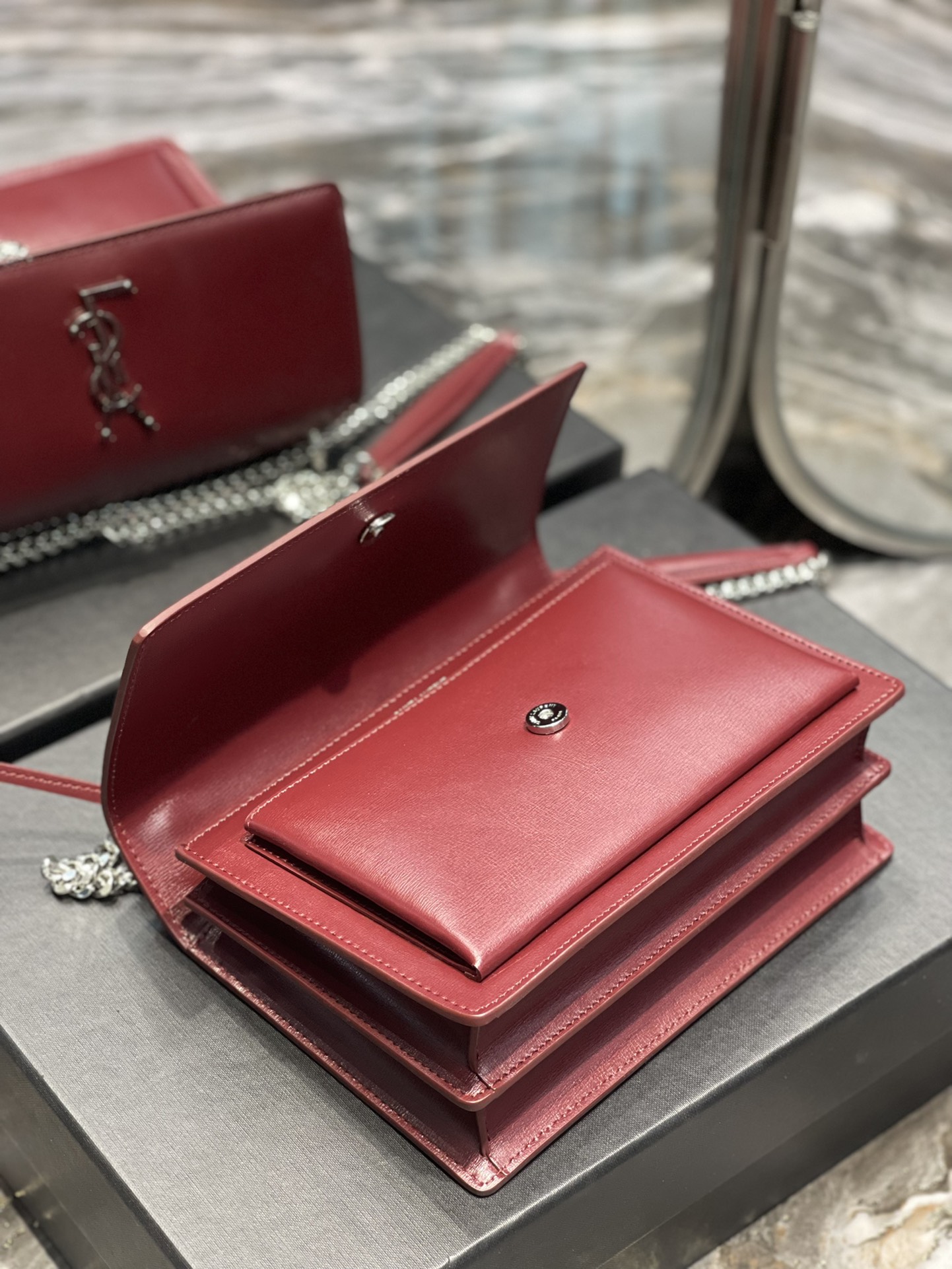 Sa1nt Lau*nt Sunset Medium Chain Bag Red For Women‎ 8.6in/22cm