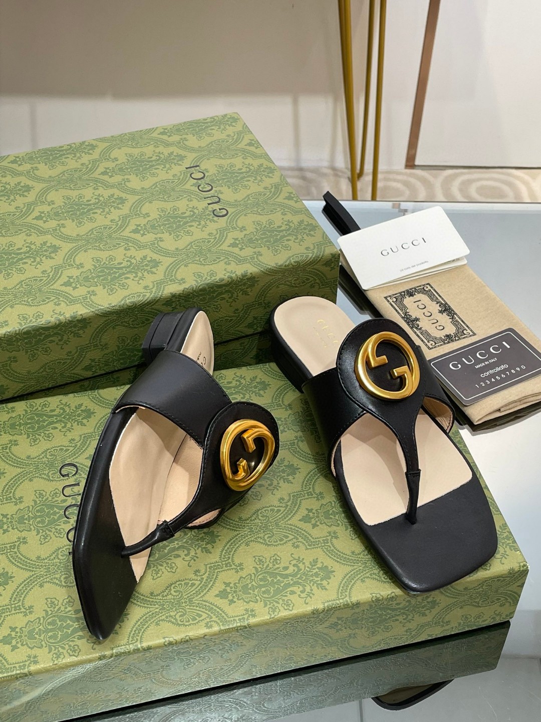 Gvc*1 Blondie Thong Sandal Black For Women ‎739048 C9D00 1000