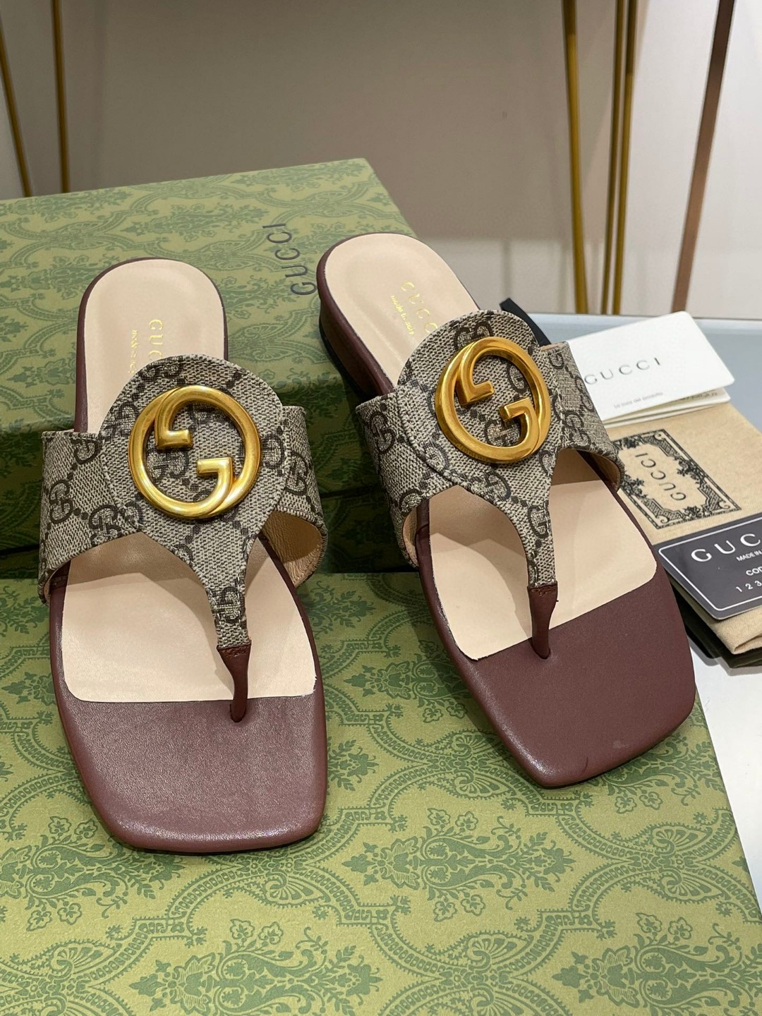 Gvc*1 Blondie Thong Sandal In Monogram Brown For Women ‎‎