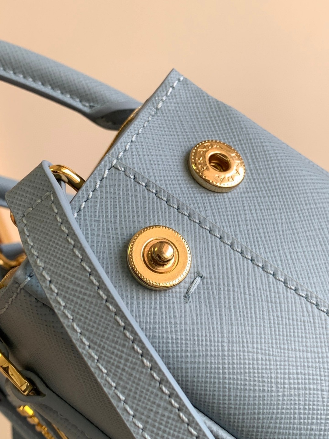 Pra*a Galleria Saffiano Mini Bag White/Beige/Blue/Dark Blue For Women 7.8 in / 20 cm 1BA906_NZV_F0009_V_EOM