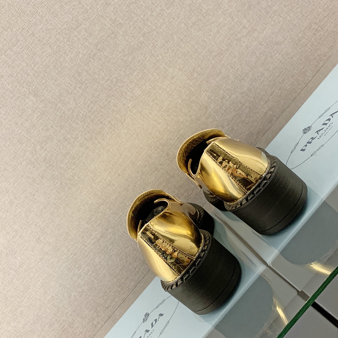 Pra*a Metallic Loafers Gold Tone For Women 1.9 in/ 5cm 1D246M_3AU1_F0522_F_B050