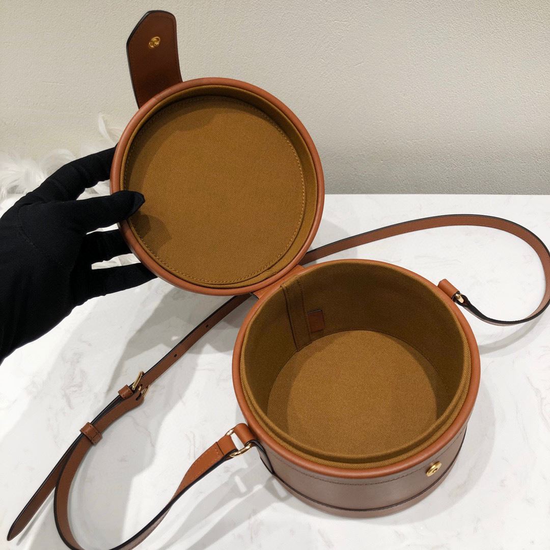 Ce1i*e Shocket Bag Brown For Women‎ 6.7in/17cm