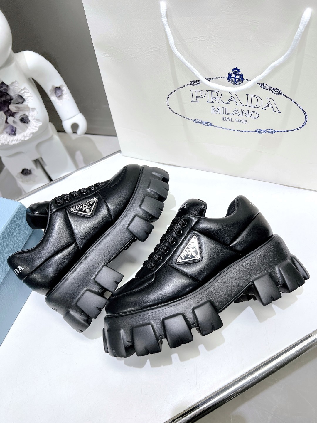 Pra*a Soft Padded Nappa Lace-Up Shoes Black For Women 2.1 in/ 5.5 cm