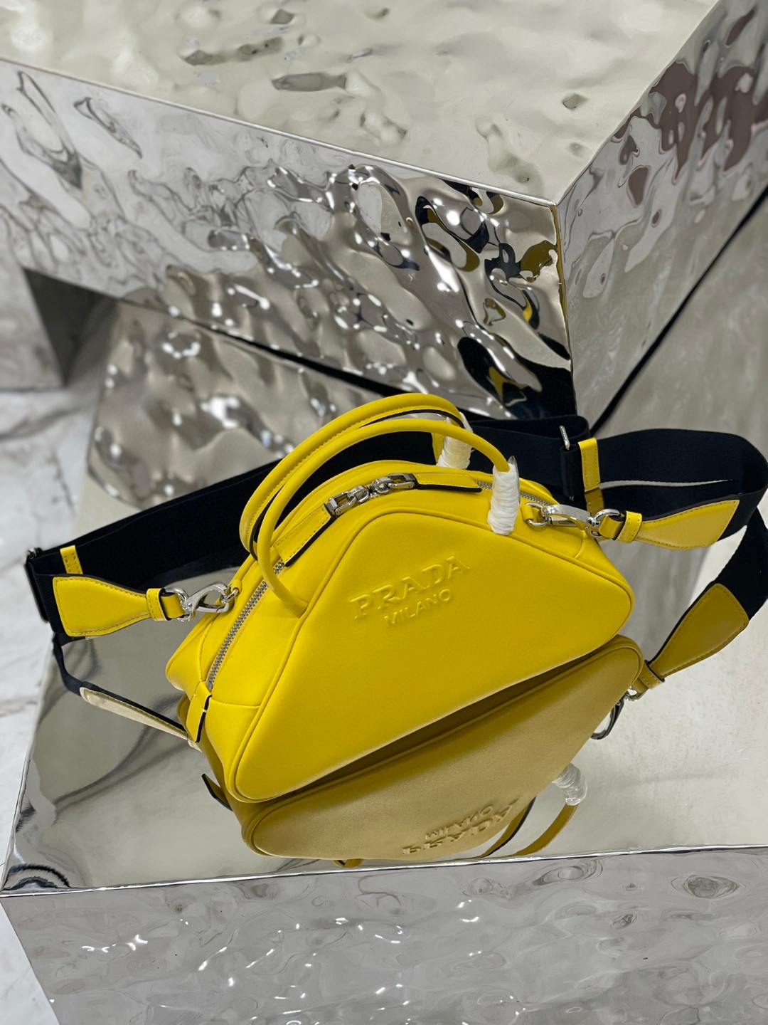 Pra*a Triangle Bag Yellow/Green For Women 9.8 in / 25 cm 1BB082_2BYA_F0377_V_NEO