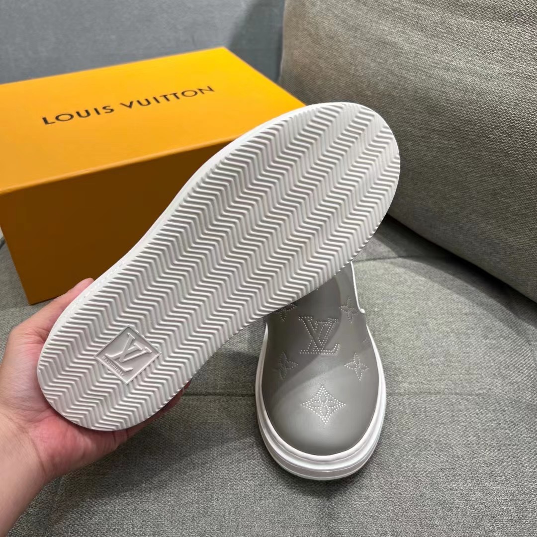 L0vis Vvtt0n Beverly Hills Sneaker Grey For Men