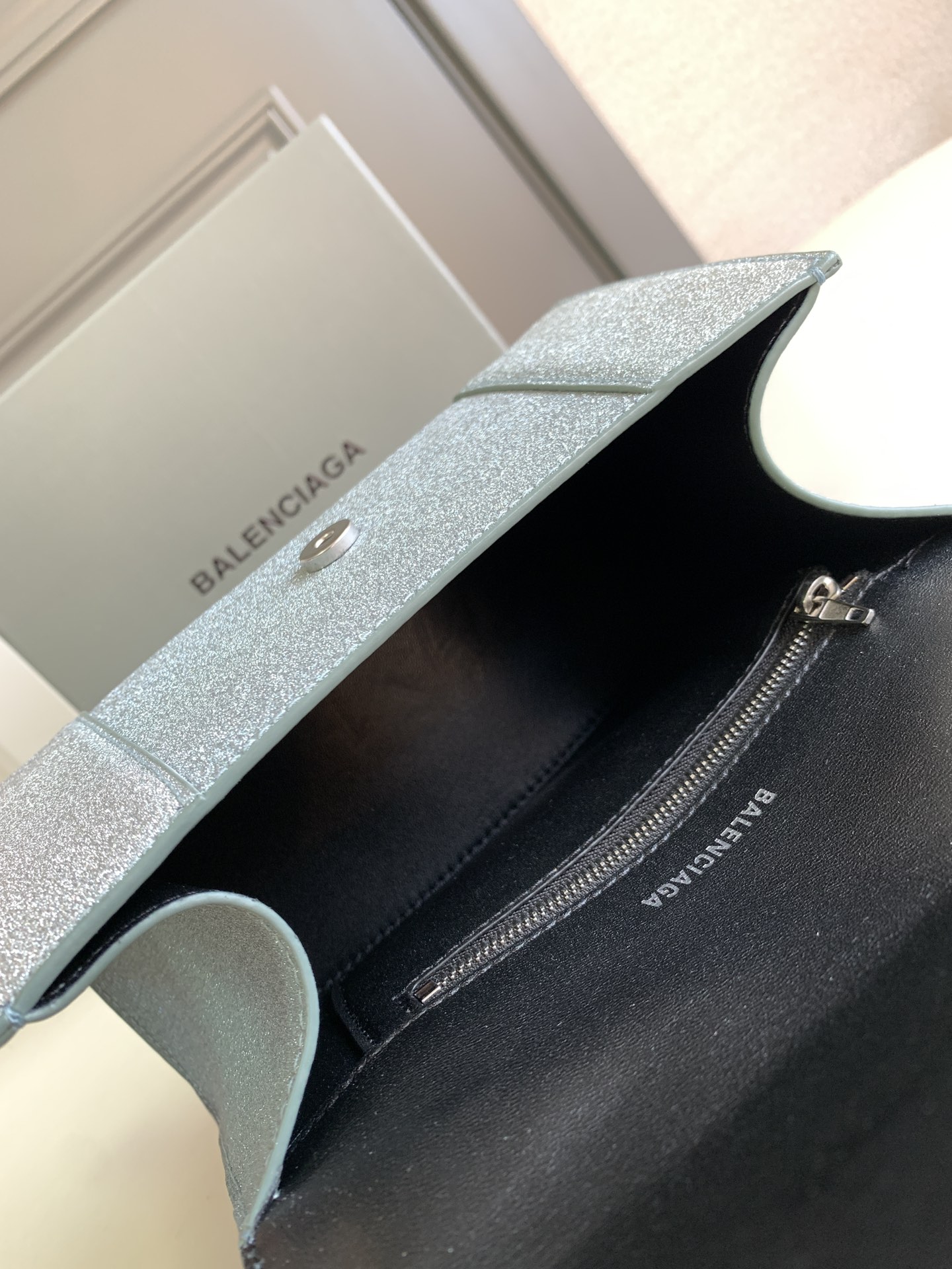 Ba1en*iaga Hourglass Small Handbag In Pink/Blue For Women 9in/23 cm