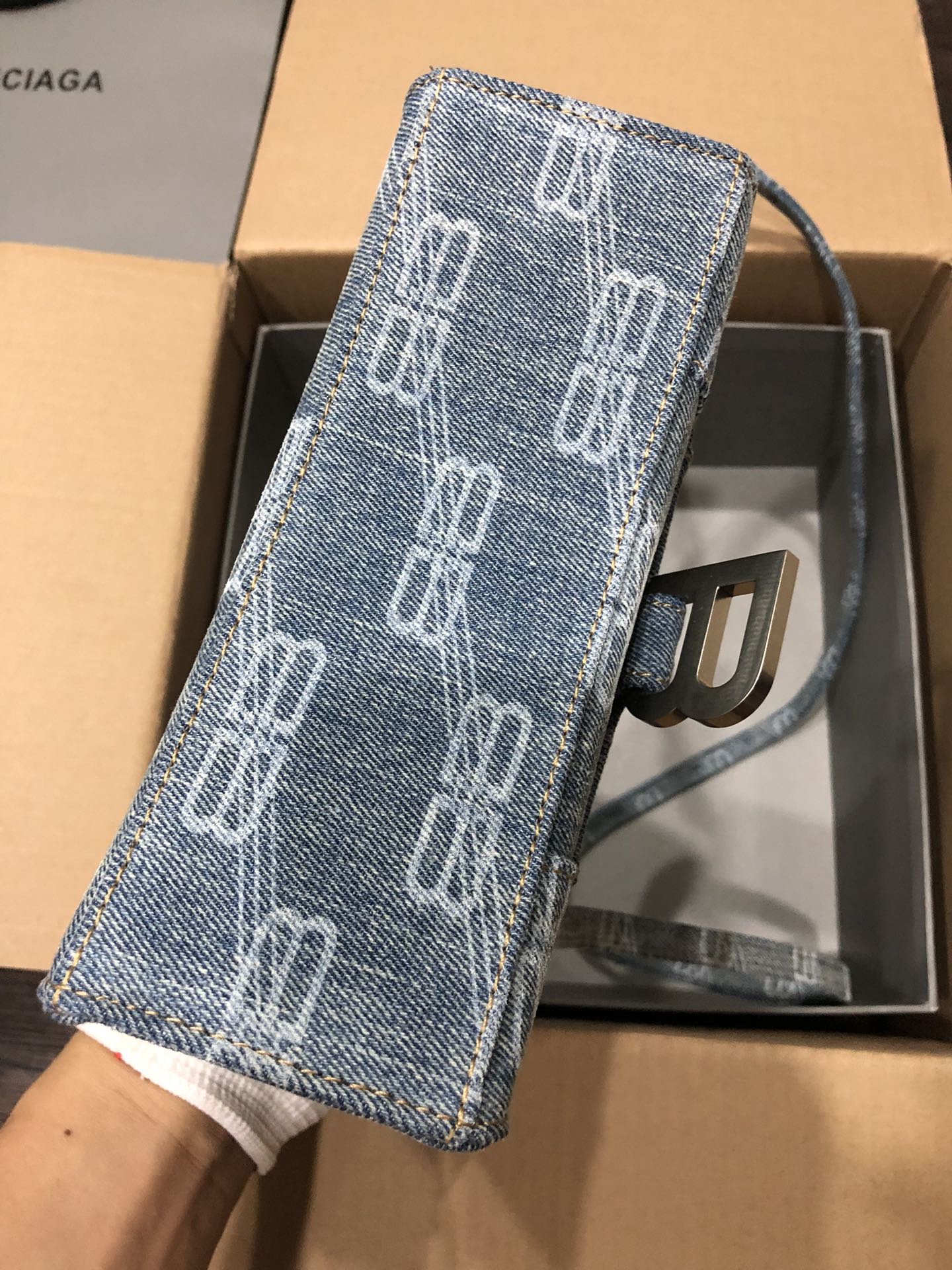 Ba1en*iaga Hourglass XS Handbag Bb Monogram Bleached Denim In Blue For Women 7in/19cm