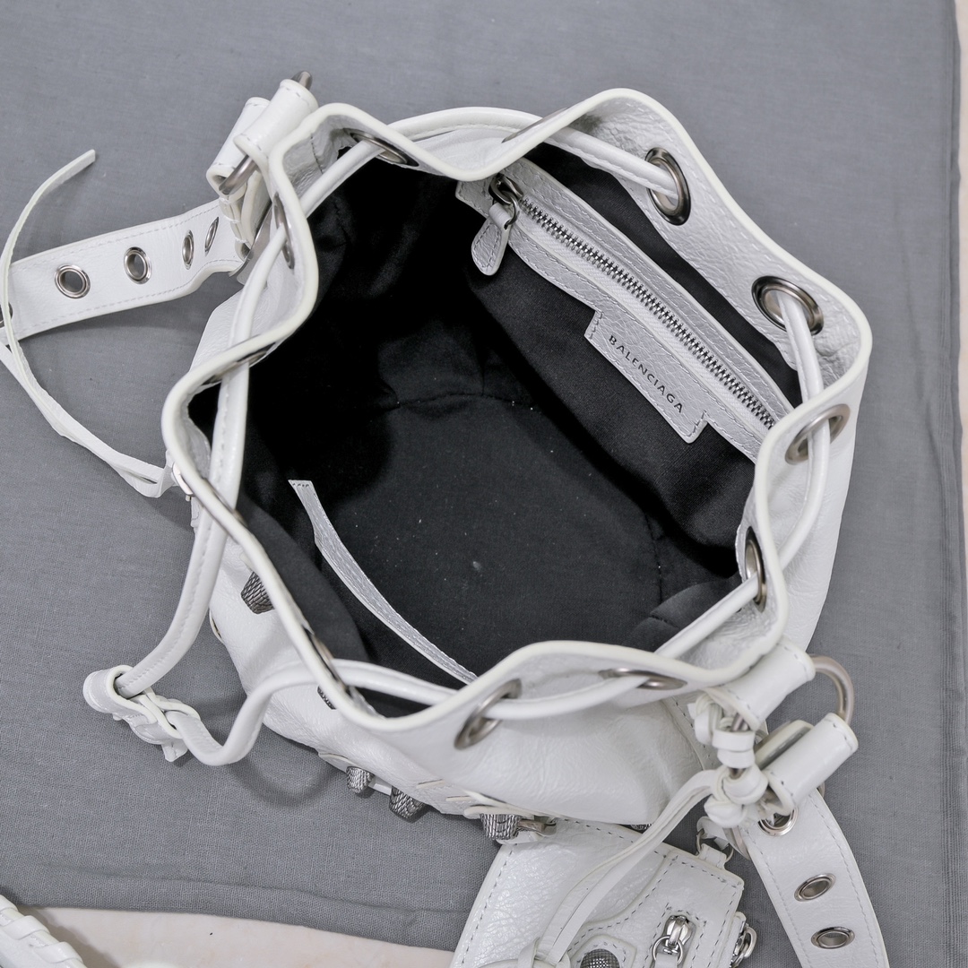 Ba1en*iaga Le Cagole Xs Bucket Bag White/Black/Light Black/Grey/Light Grey For Women 7.8in/20 cm 7024311VG9Y9104