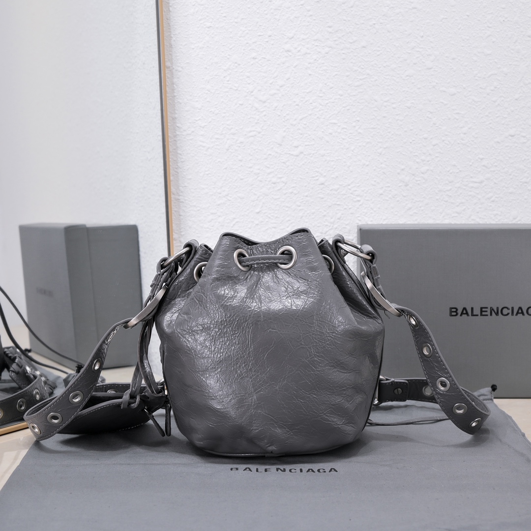 Ba1en*iaga Le Cagole Xs Bucket Bag White/Black/Light Black/Grey/Light Grey For Women 7.8in/20 cm 7024311VG9Y9104