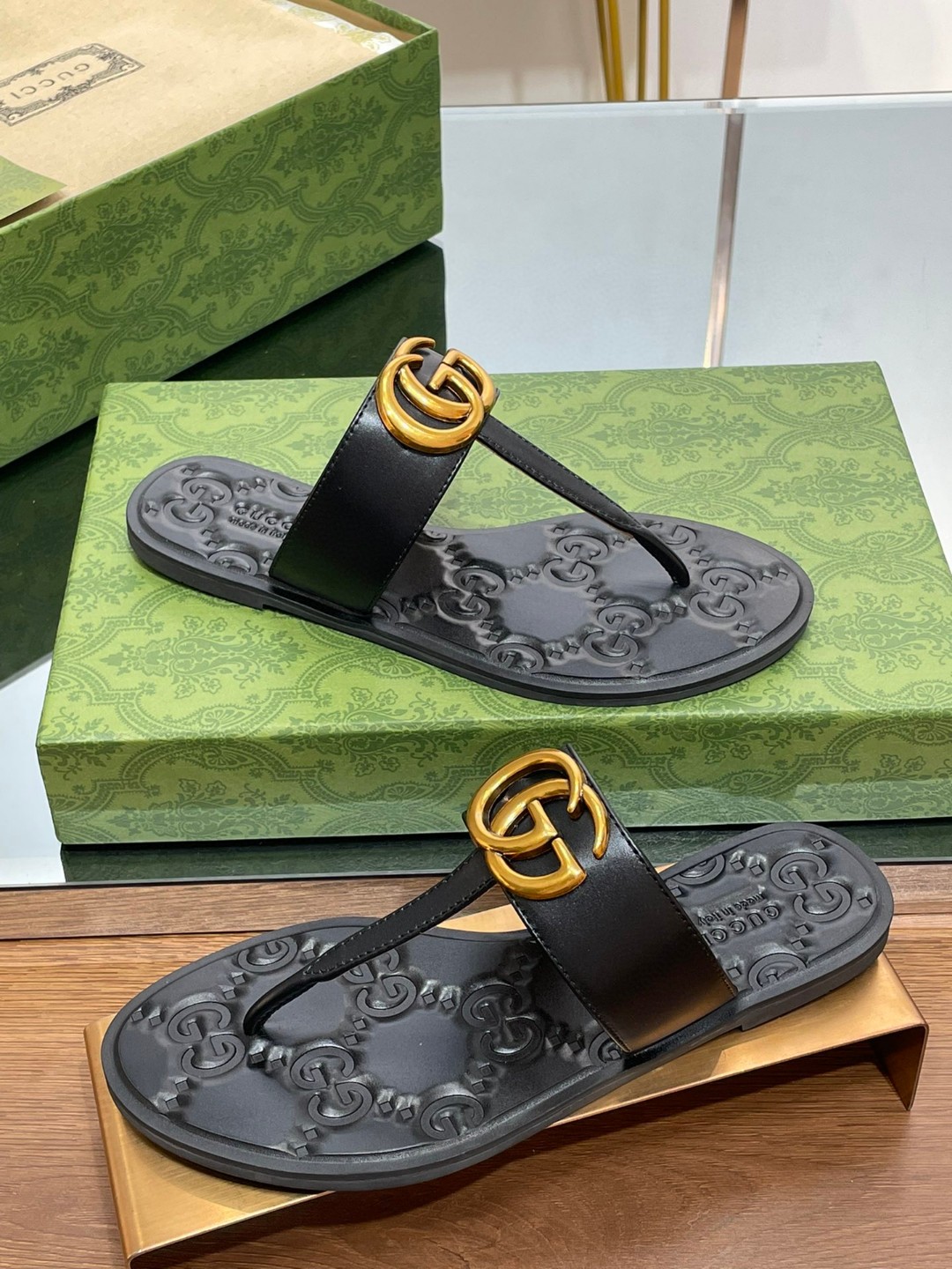 Gvc*1 Thong Sandal With Double G Black For Women ‎