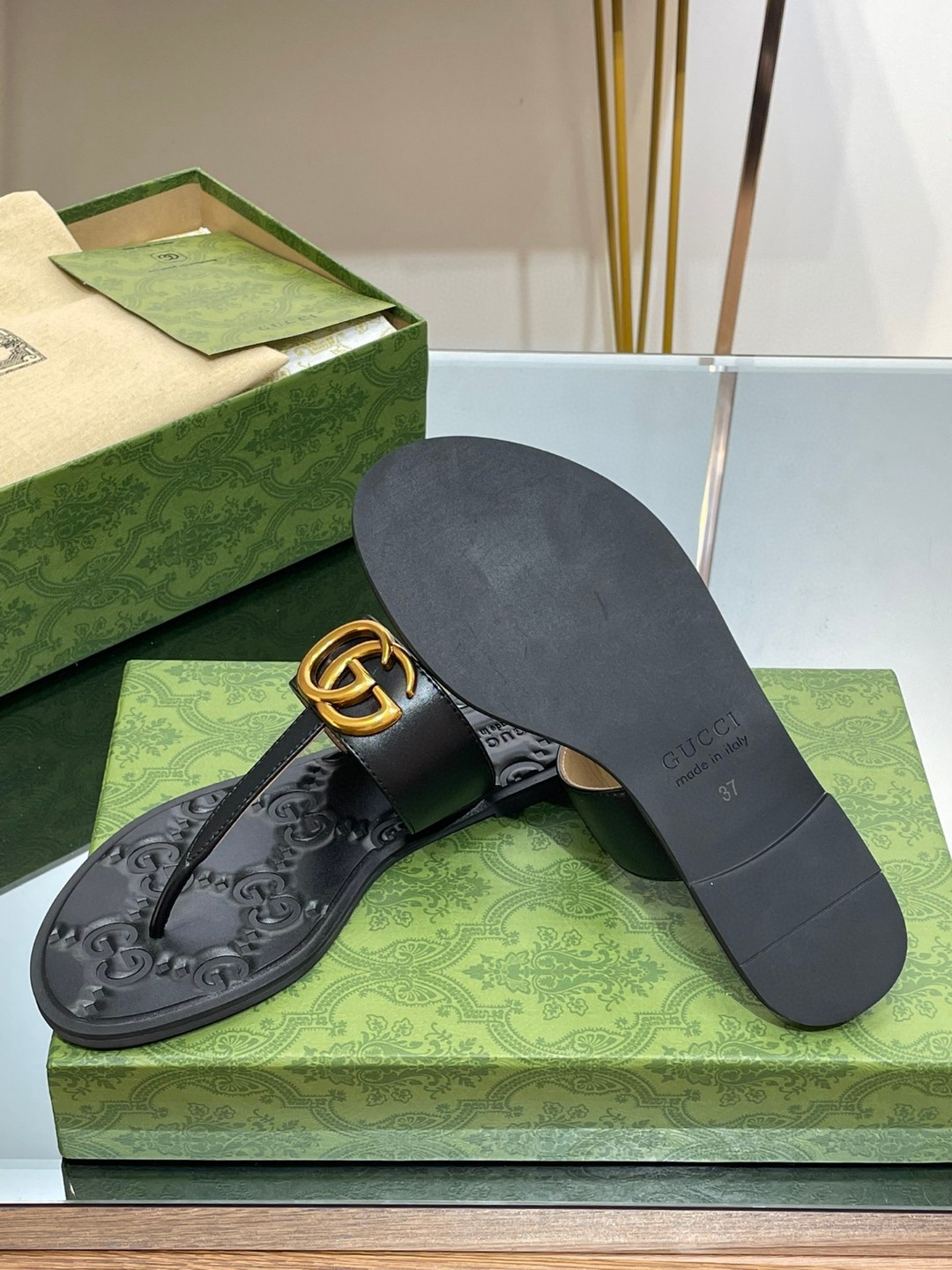 Gvc*1 Thong Sandal With Double G Black For Women ‎
