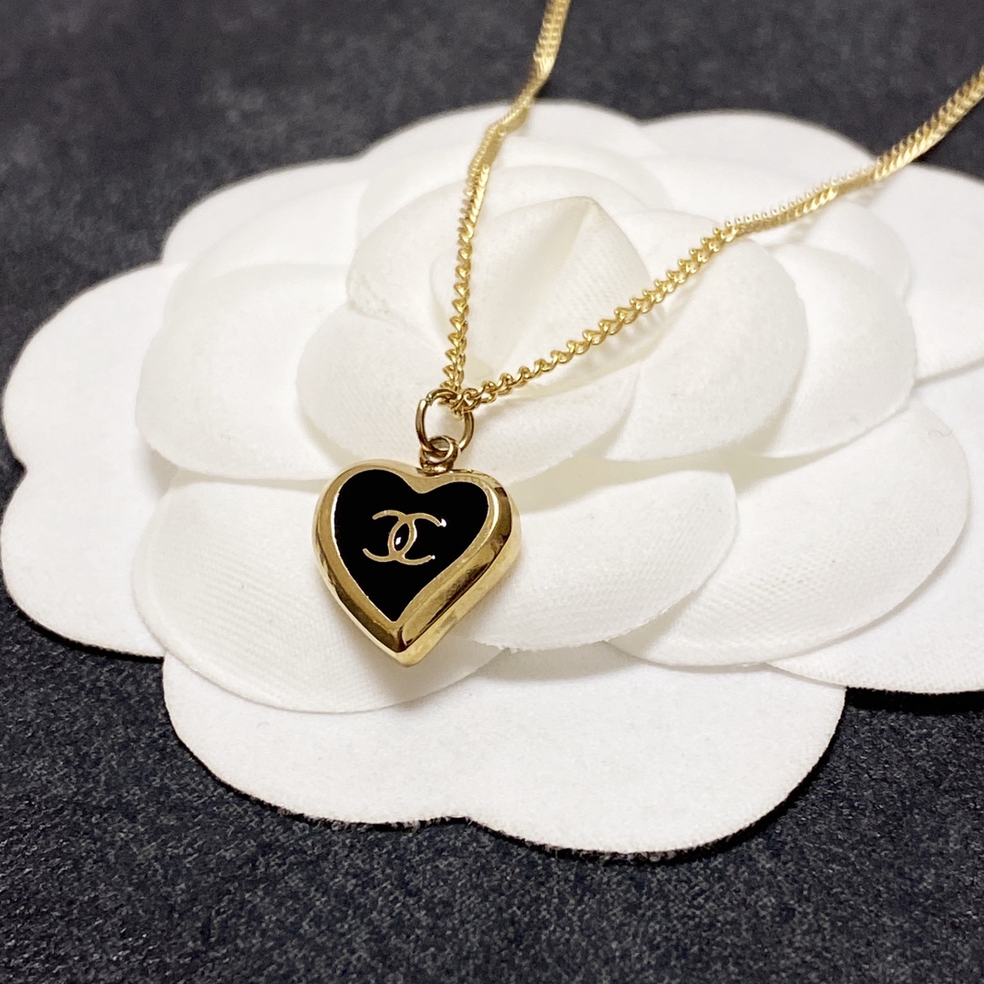 Ch**el Love Peach Necklace Black For Women