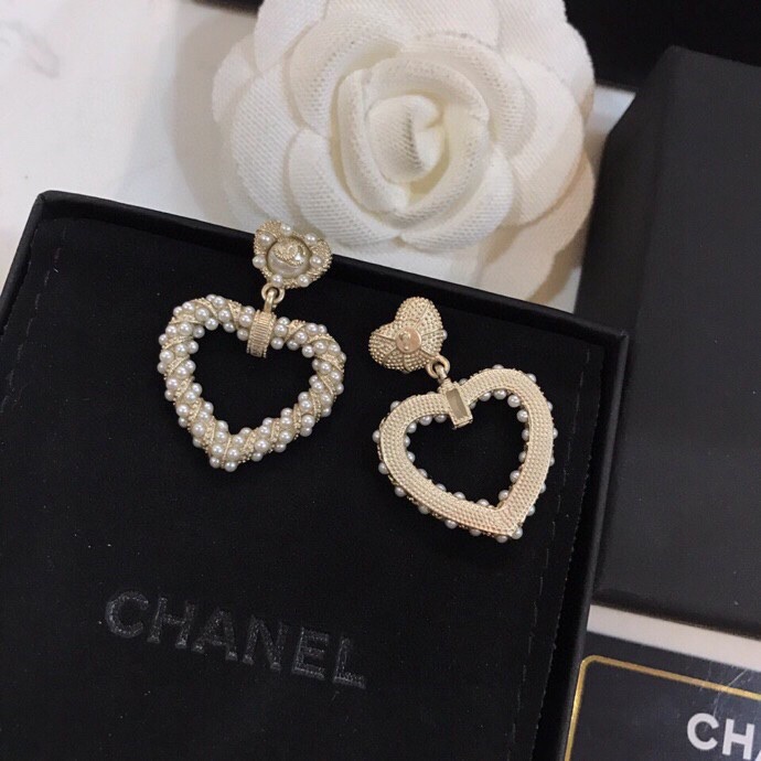 Ch**el Lovely Heart Earrings Gold Tone For Women