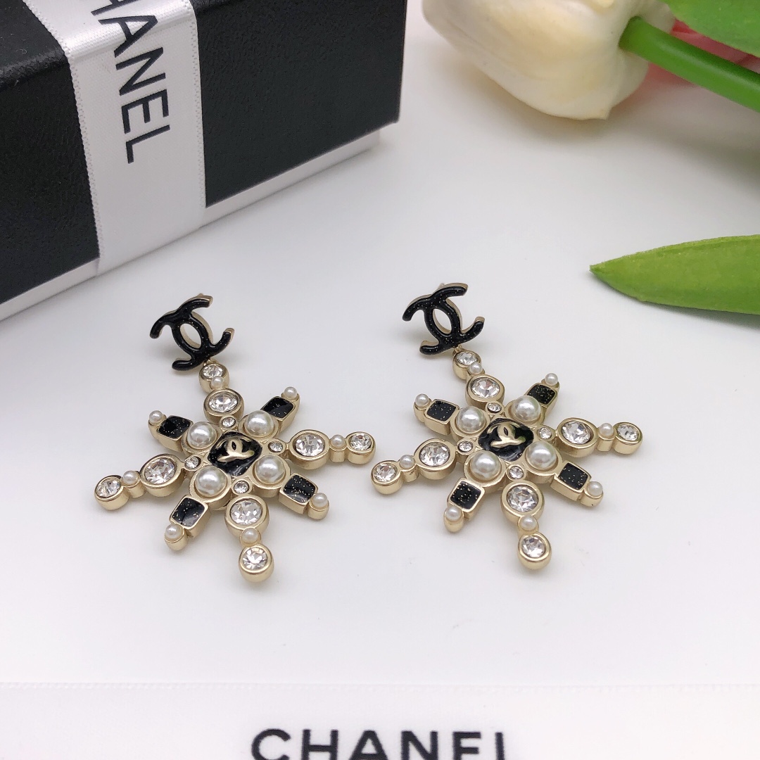 Ch**el Snowflake Enamel Pearl Earrings Black For Wome