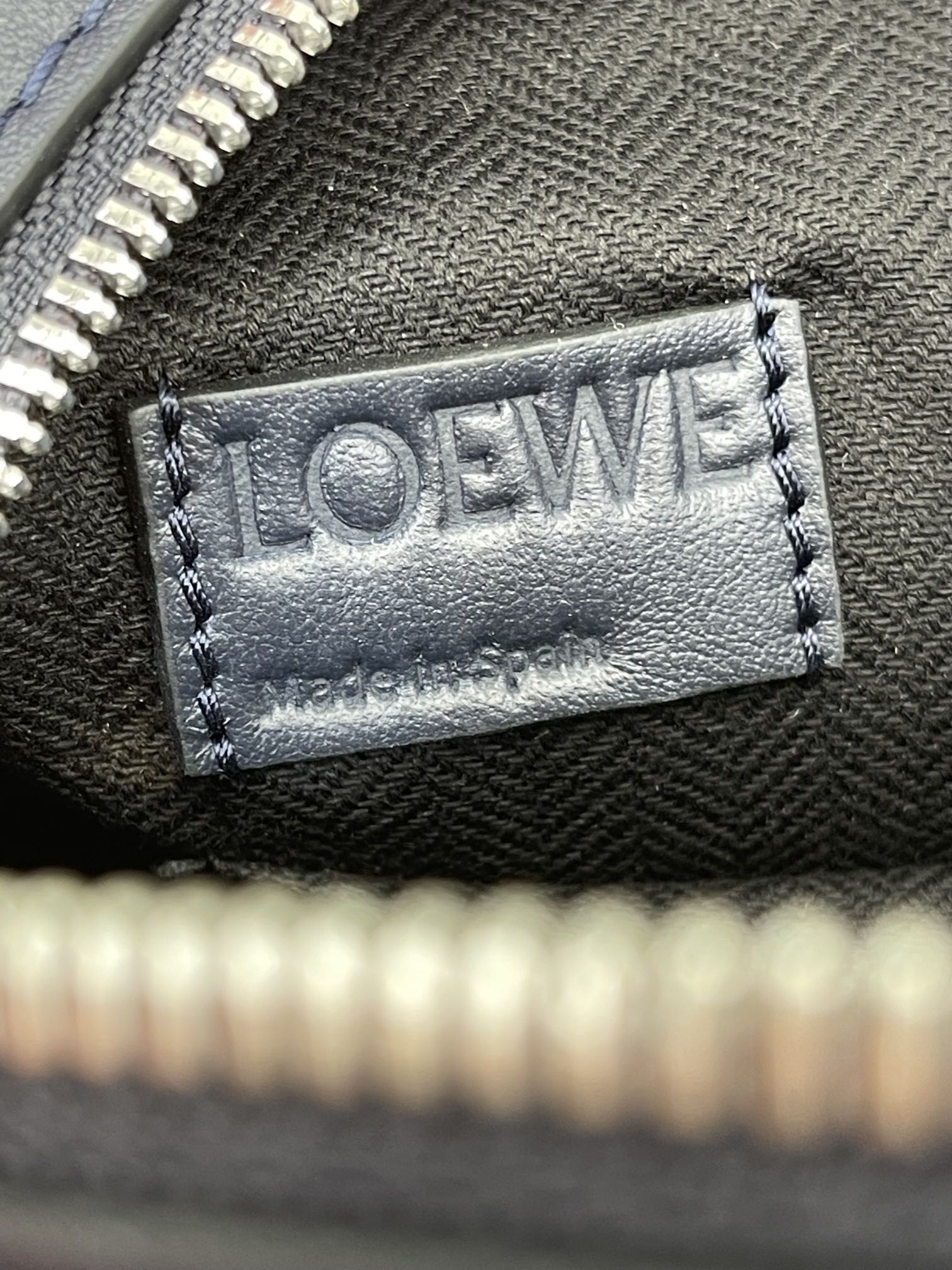 L0ew* XS Military Messenger Bag Black/Green/Navy Blue For Women 9.1in / 23cm B553A72X22