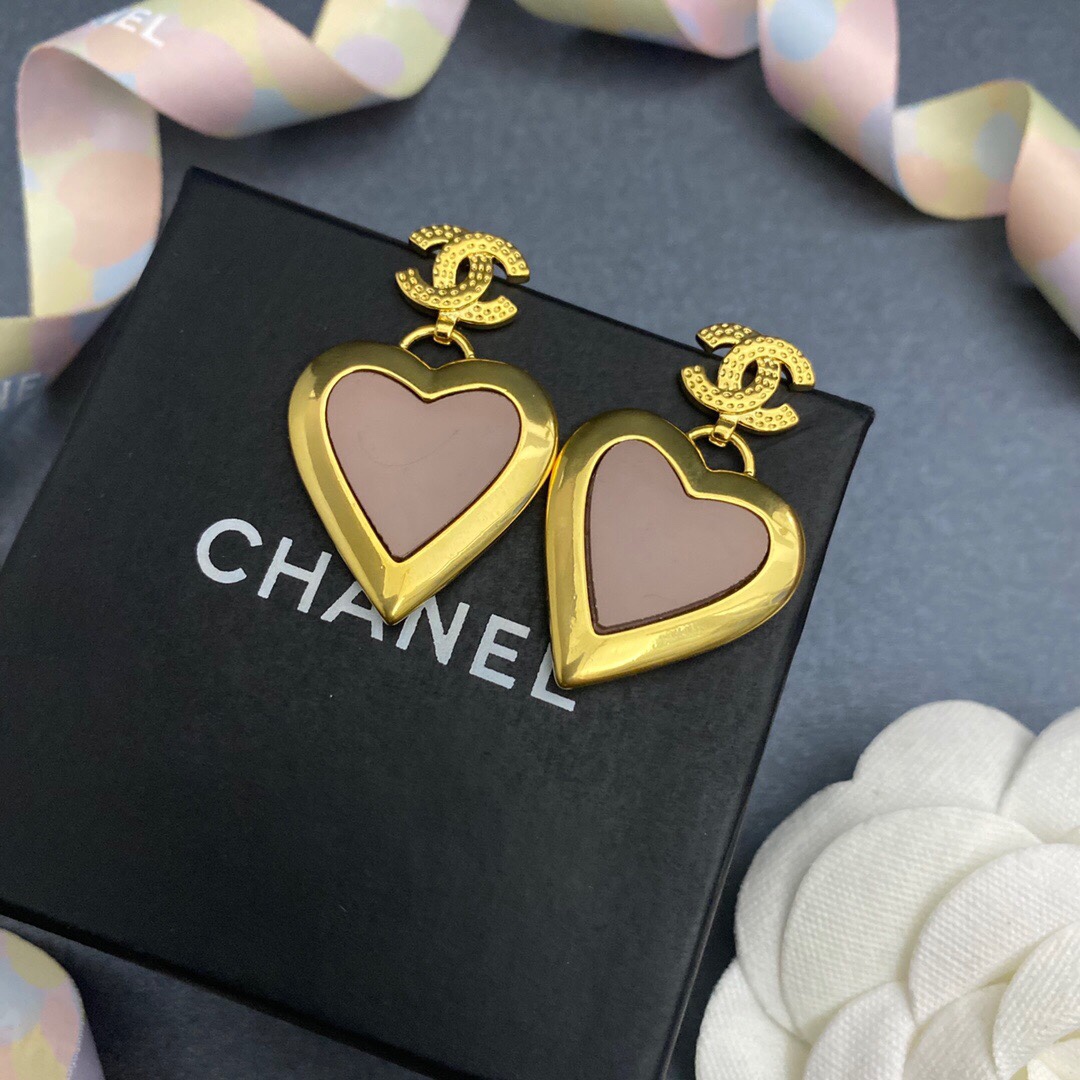 Ch**el Yellow Thick Border Heart Earrings Gold Tone For Women