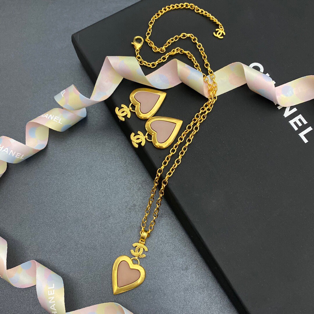 Ch**el Yellow Thick Border Heart Necklace Gold Tone For Women