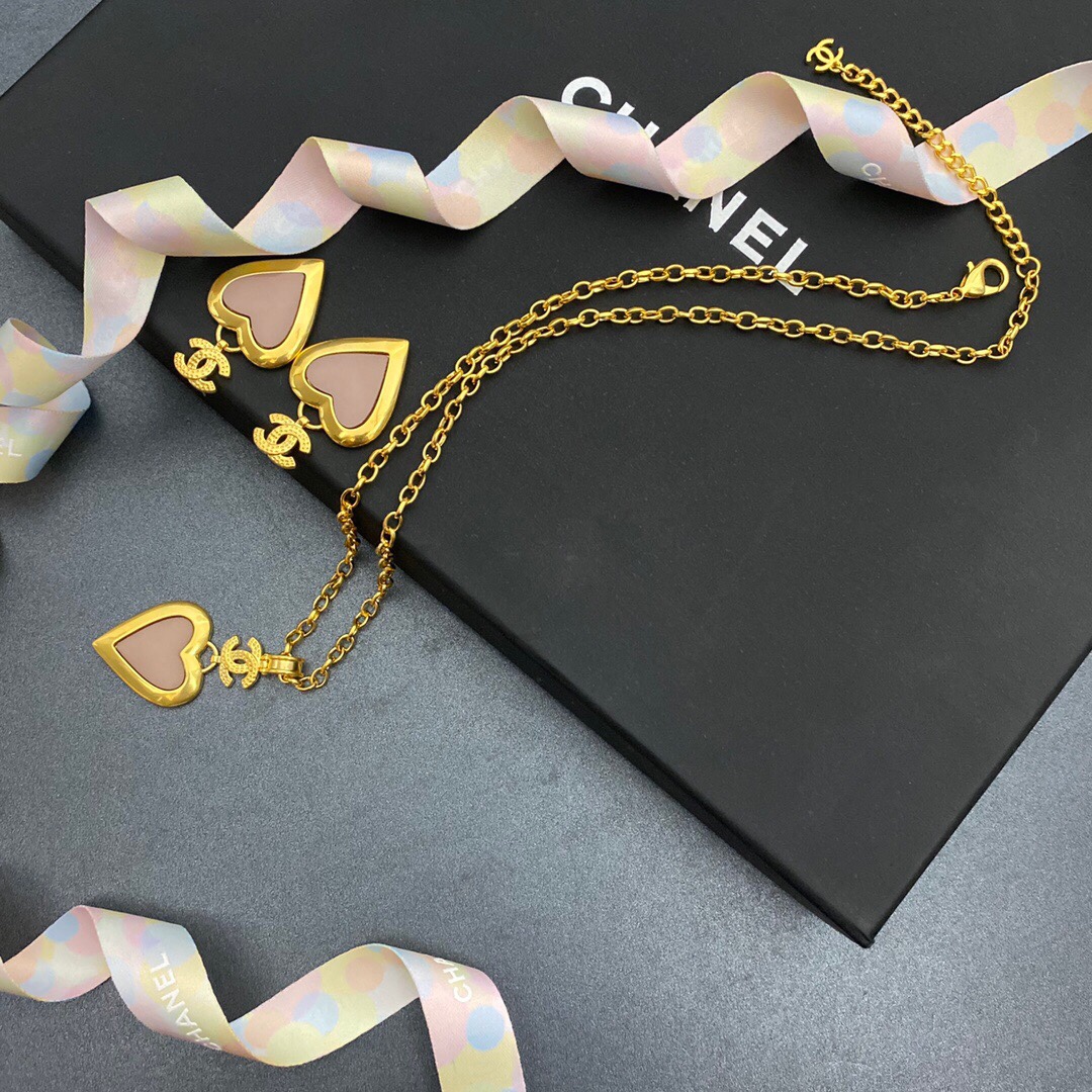 Ch**el Yellow Thick Border Heart Necklace Gold Tone For Women