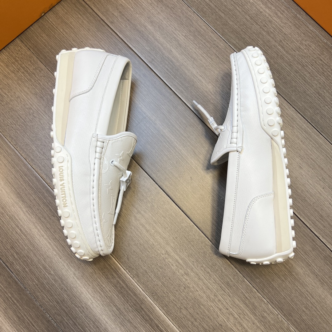L0vis Vvtt0n LV Racer Moccasin White For Men