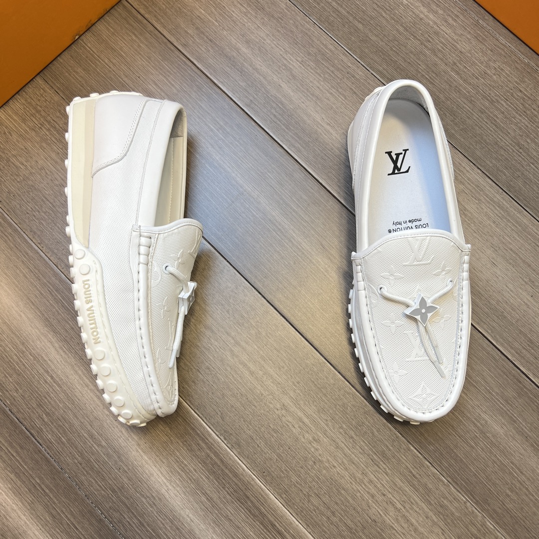 L0vis Vvtt0n LV Racer Moccasin White For Men