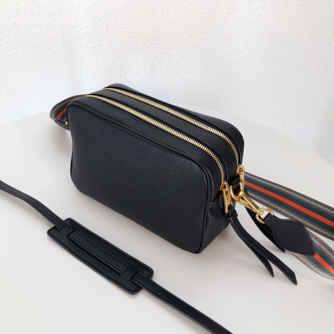 Pra*a Medium Camera Bag With Gold Tone Hardware In Black For Women 8.6in/ 22cm