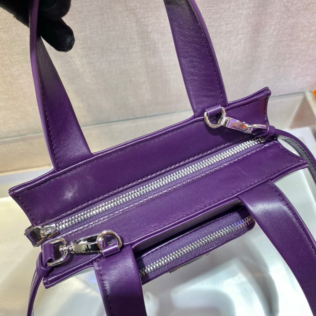 Pra*a Shoulder Bag In Purple For Women 8.6in/ 22cm