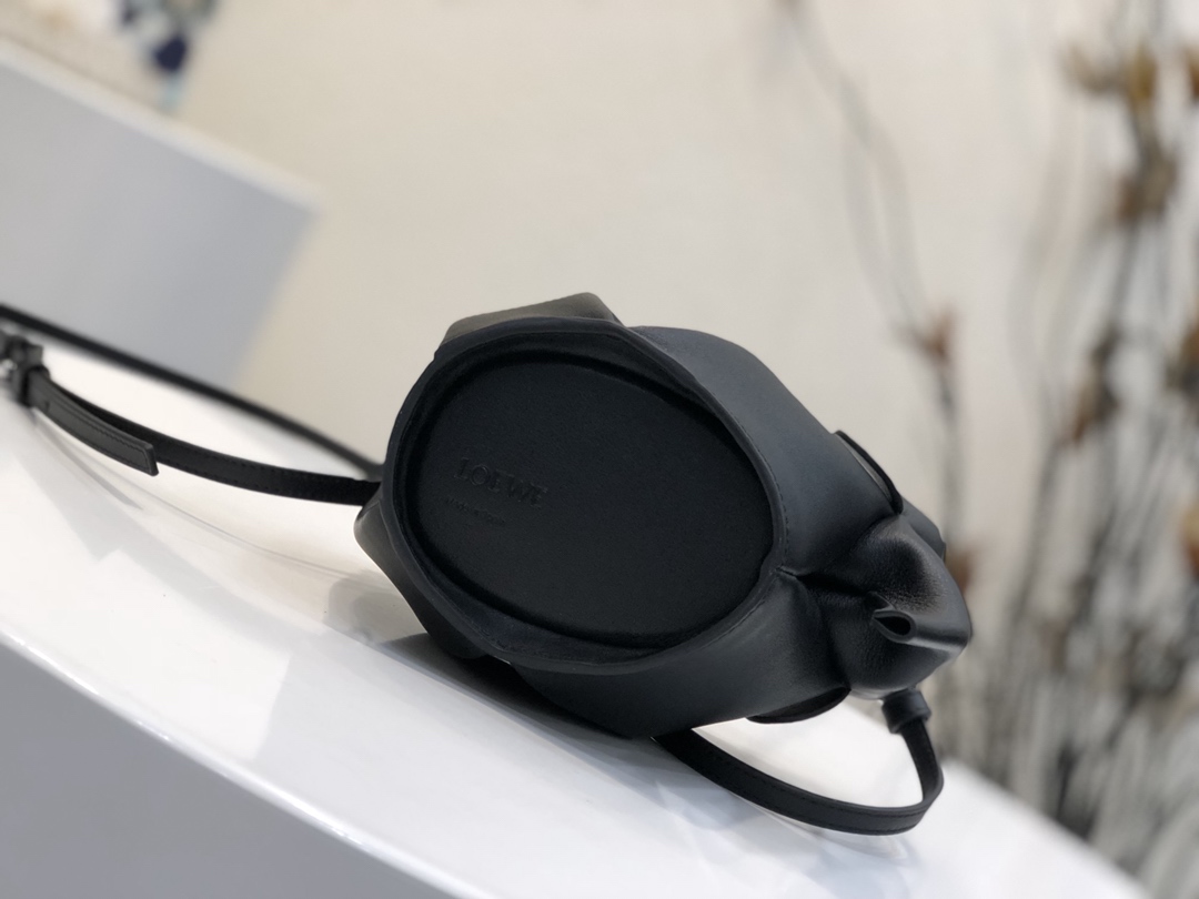 L0ew* Elephant Bag Black/Brown For Women 7.1in / 18cm