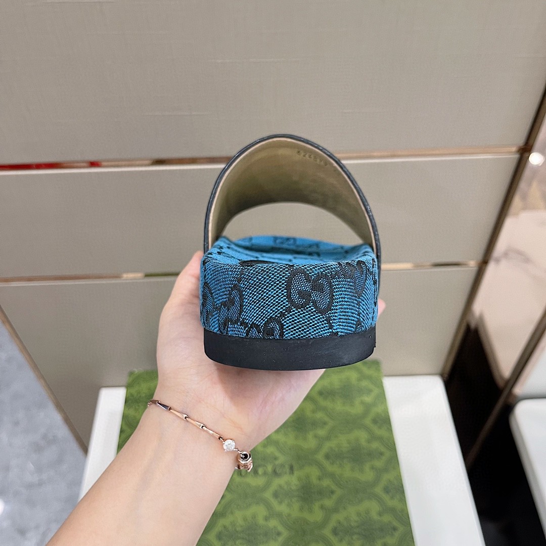 Gvc*1 GG Canvas Slide Sandal Blue For Men