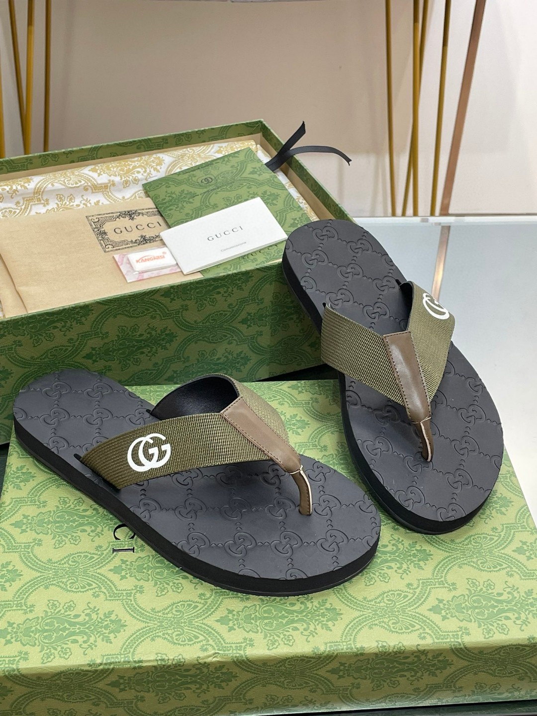 Gvc*1 Thong Sandal Green For Men