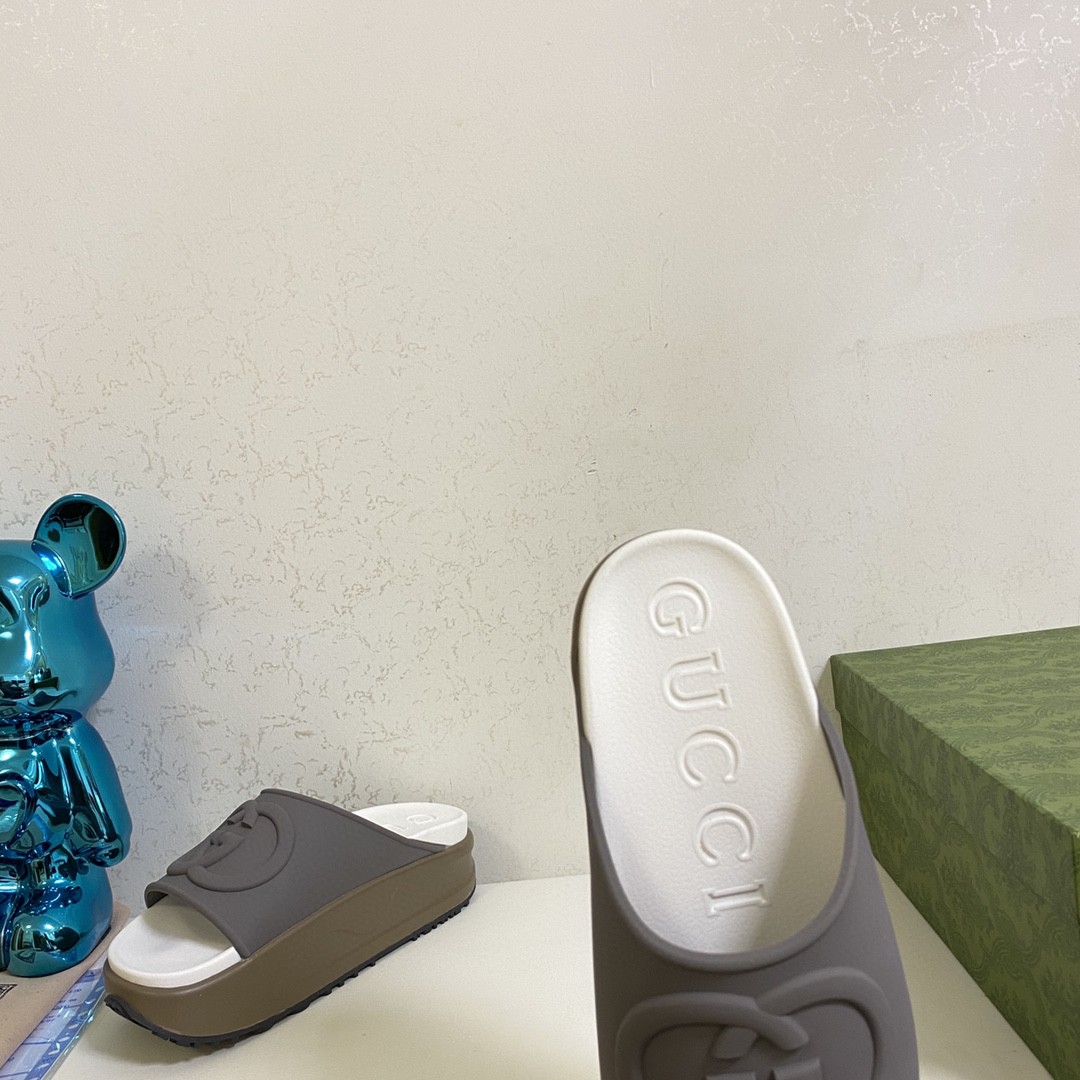 Gvc*1 Interlocking G Slide Sandal Dark Grey For Men 692380 JF000 1126