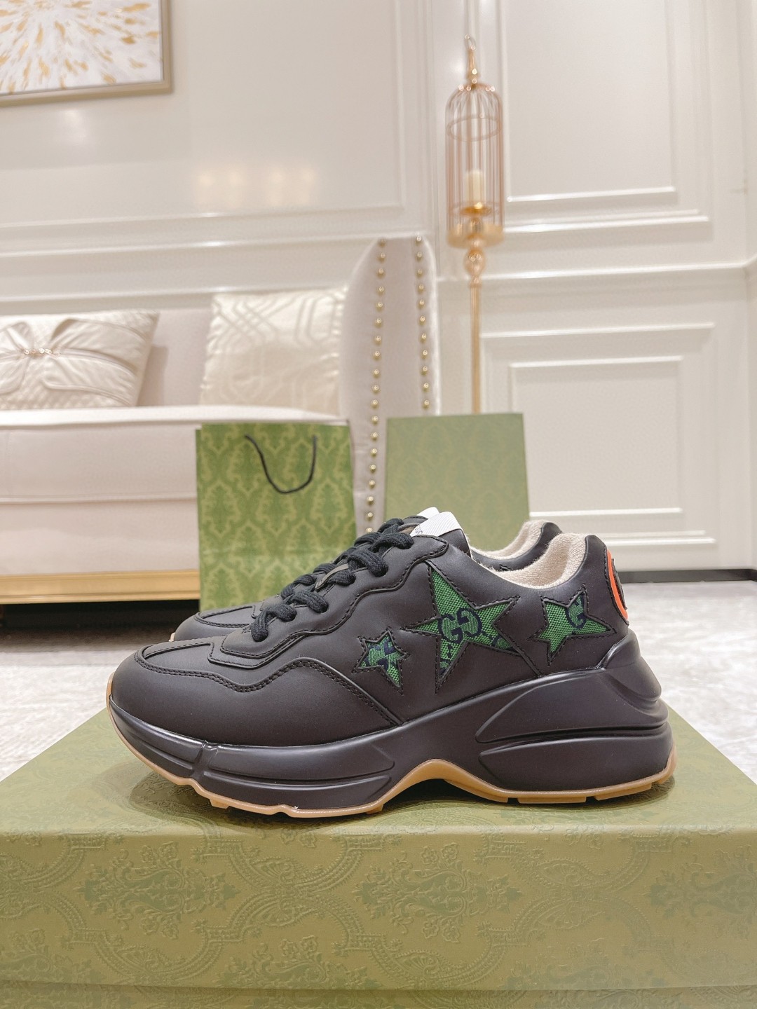 Gvc*1 Rhyton Sneaker With Stars Black For Men 665604 2SHD0 1060