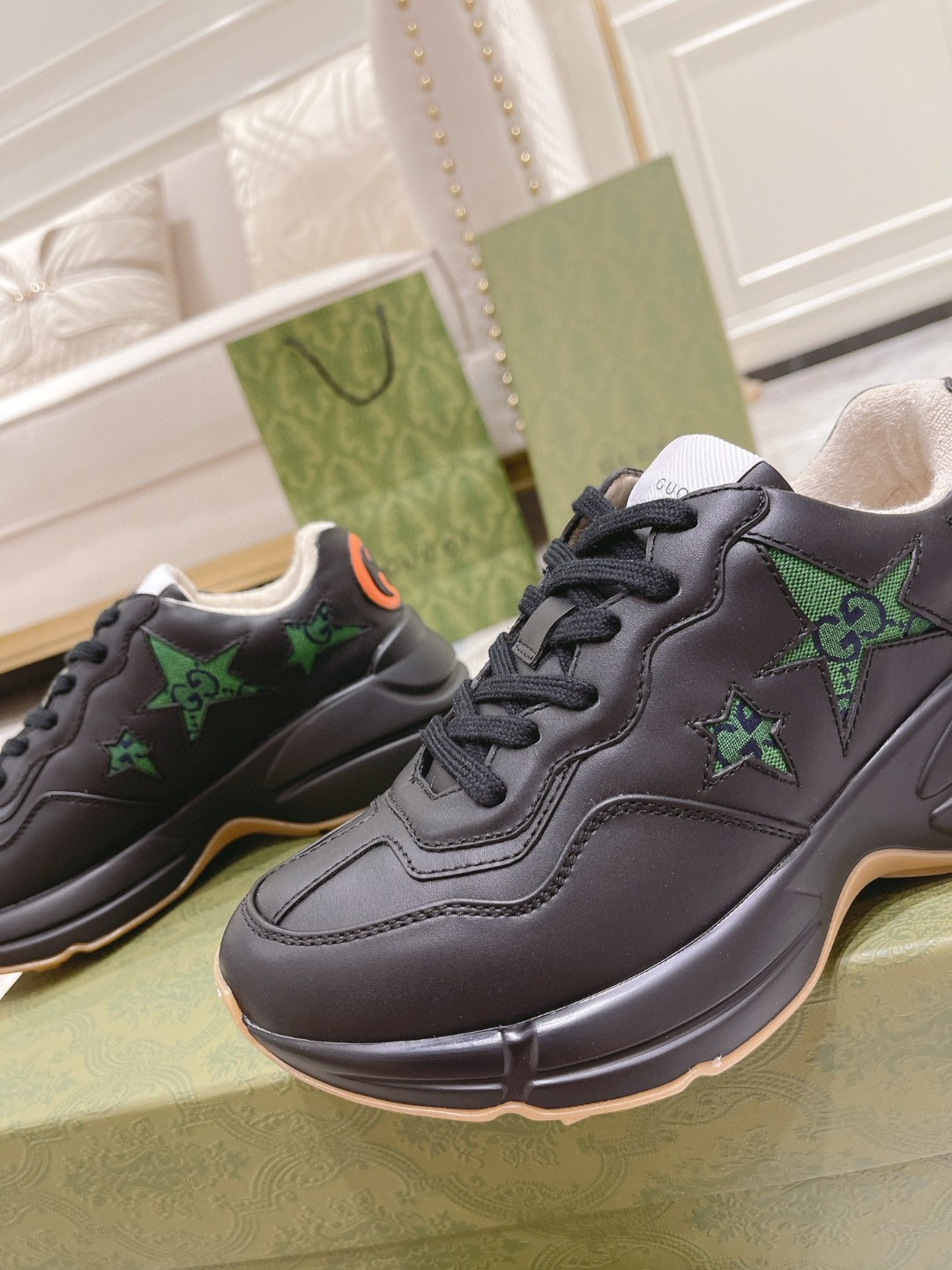 Gvc*1 Rhyton Sneaker With Stars Black For Men 665604 2SHD0 1060