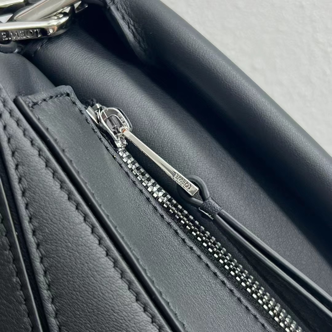 L0ew* Small Puzzle Bag Black For Women 9.4in / 24cm 322.30.S21