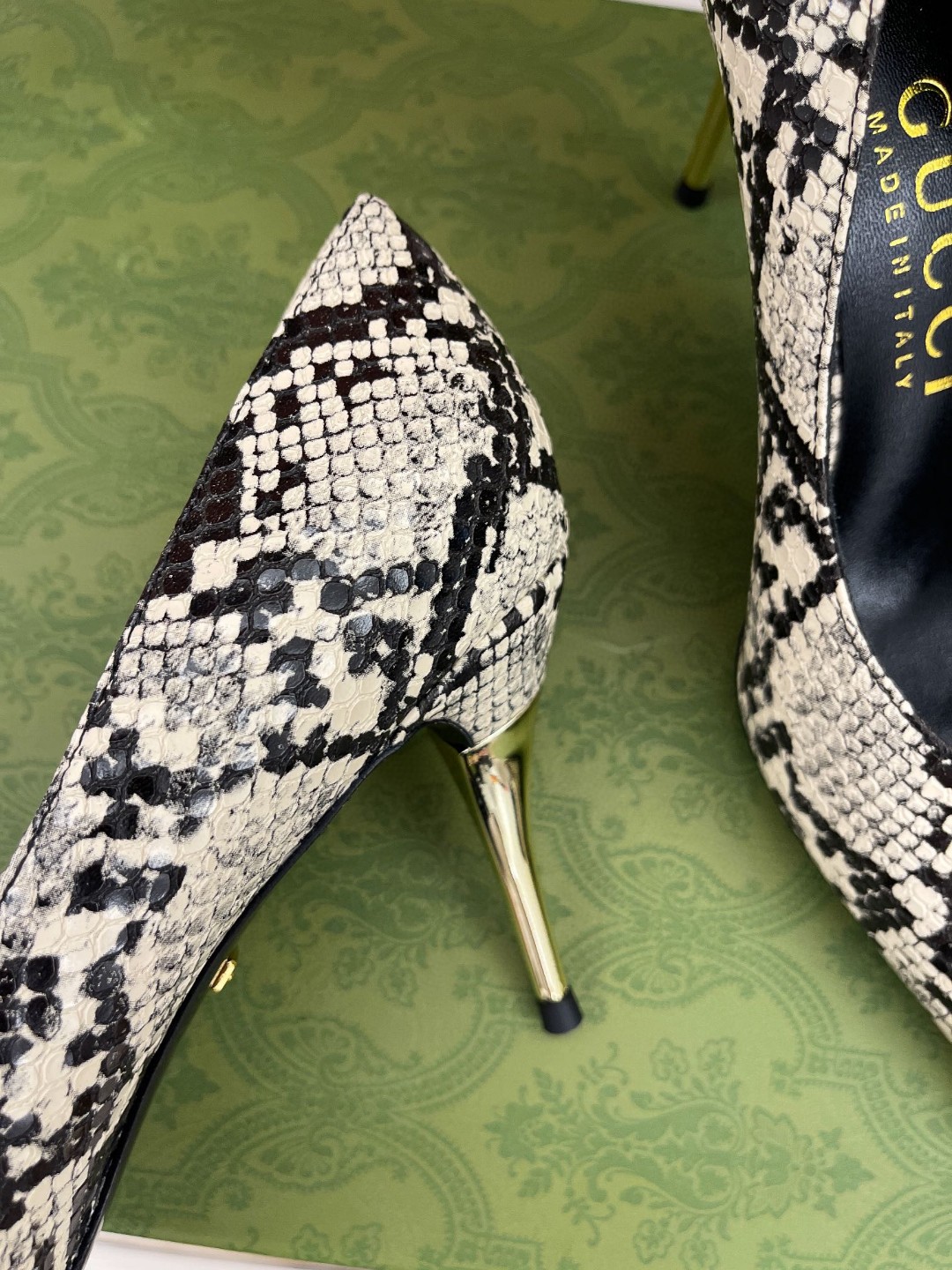 Gvc*1 High-Heel Pump Grey For Women