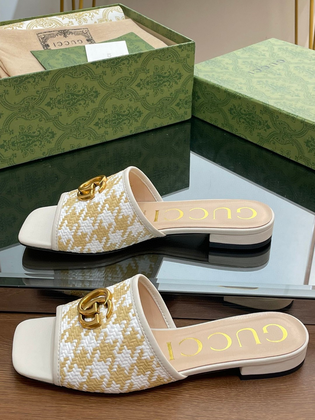 Gvc*1 Slide Sandal With Double G Beige For Women