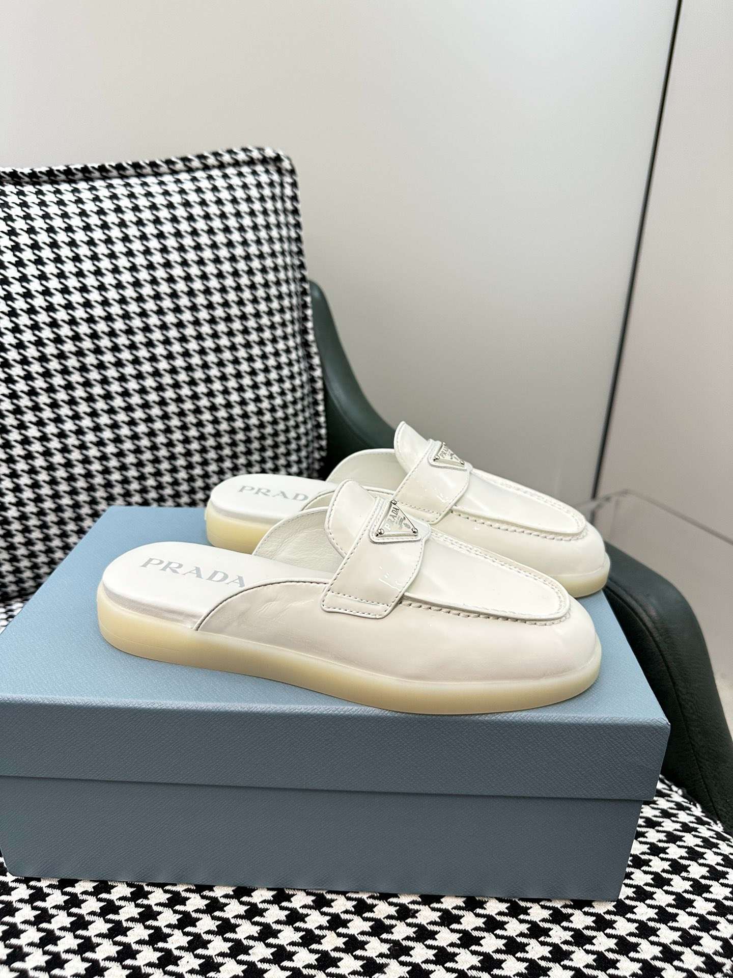 Pra*a Brushed Sabots White For Women