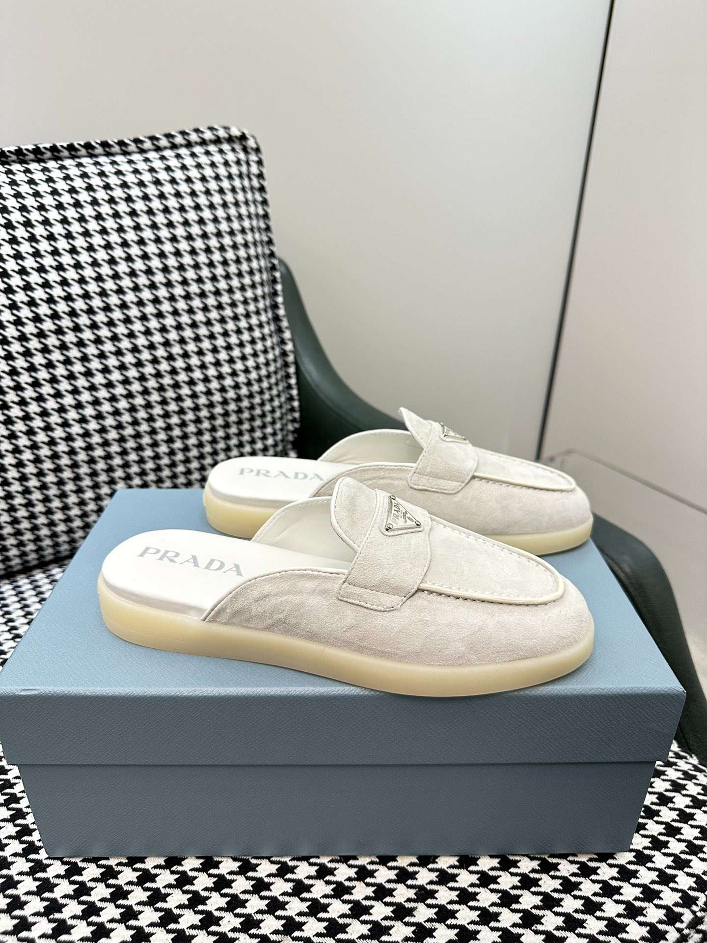 Pra*a Brushed Sabots White For Women