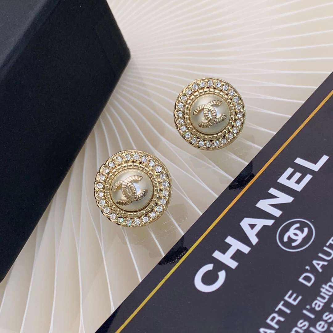 Ch**el Round Pearl Earrings Gold For Women