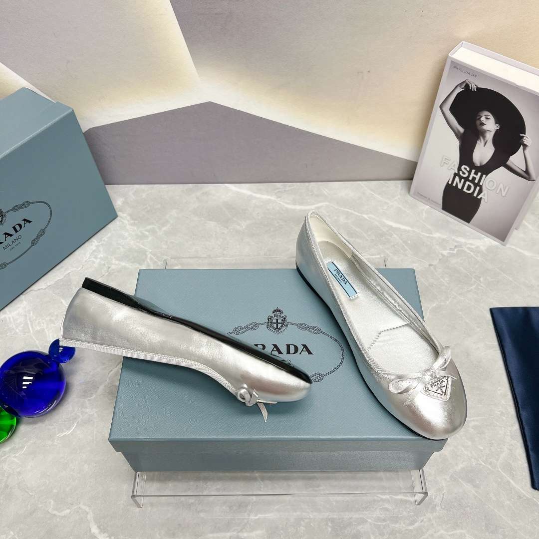 Pra*a Nappa Ballerinas Silver For Women